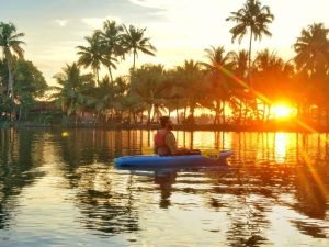 alleppey-backwater-sunrise-kayaking-300x225